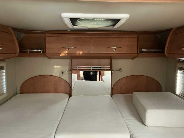 2011 carthago chic c-line i 4.9 camper - afbeelding 18 van  79