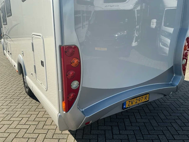 2011 carthago chic c-line i 4.9 camper - afbeelding 11 van  97