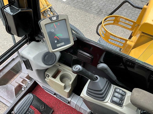 2011 caterpillar 305.5e midigraafmachine - afbeelding 1 van  11