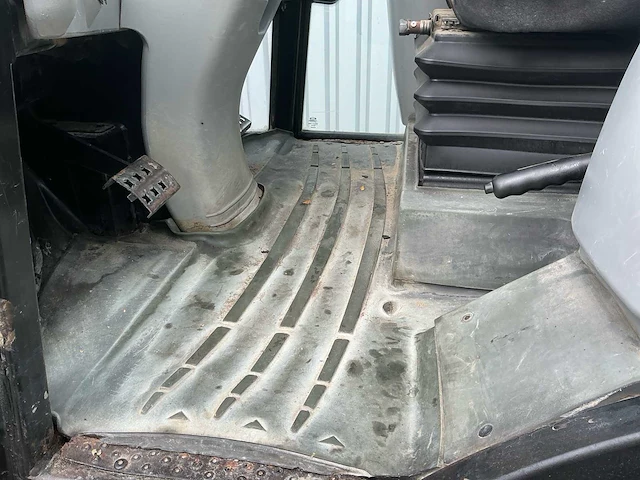 2011 caterpillar 906 shovel - afbeelding 11 van  32
