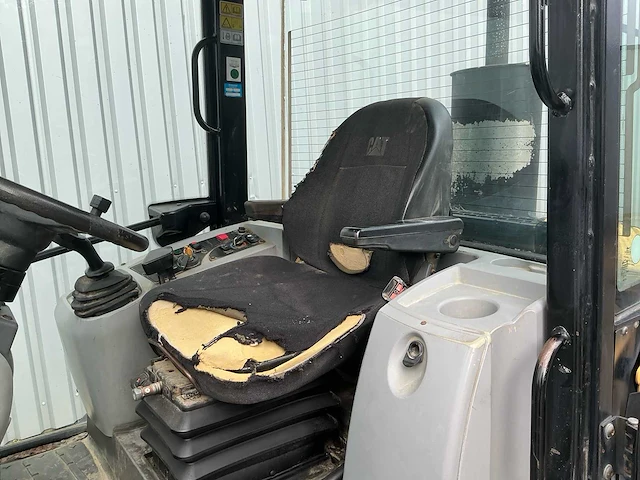 2011 caterpillar 906 shovel - afbeelding 10 van  32