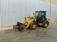 2011 caterpillar 906 shovel