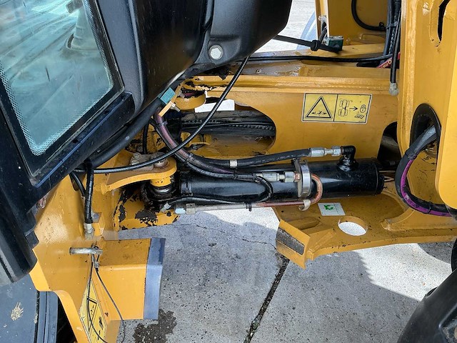 2011 caterpillar 906h shovel - afbeelding 18 van  37