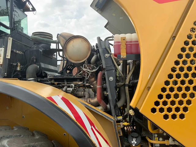 2011 caterpillar 966k shovel - afbeelding 46 van  56