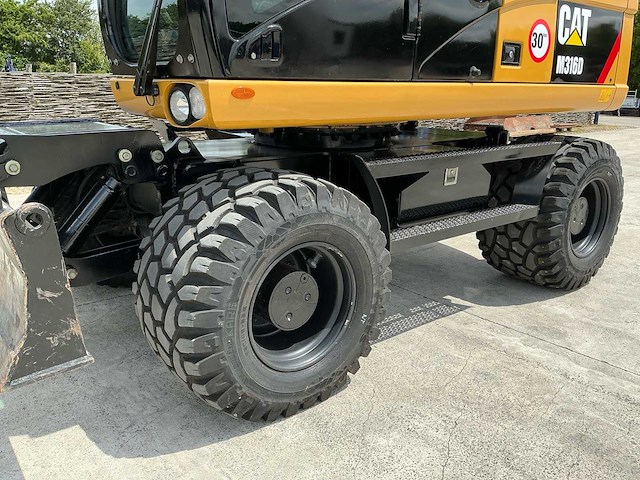 2011 caterpillar m316d banden graafmachine - afbeelding 8 van  65