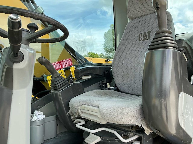 2011 caterpillar m316d banden graafmachine - afbeelding 23 van  65