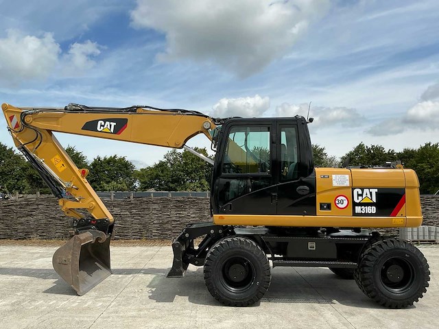 2011 caterpillar m316d banden graafmachine - afbeelding 25 van  65