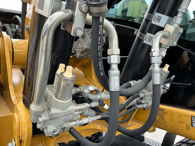2011 caterpillar m316d banden graafmachine - afbeelding 49 van  65
