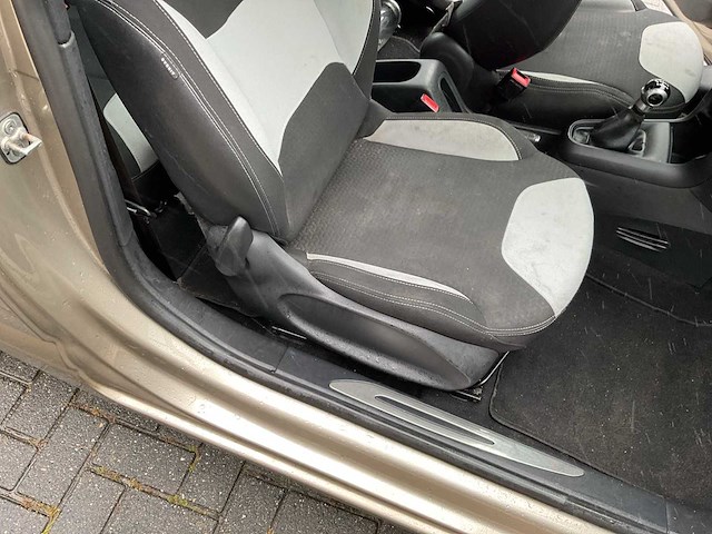 2011 citroen ds3 1.4 chic personenauto - afbeelding 18 van  34