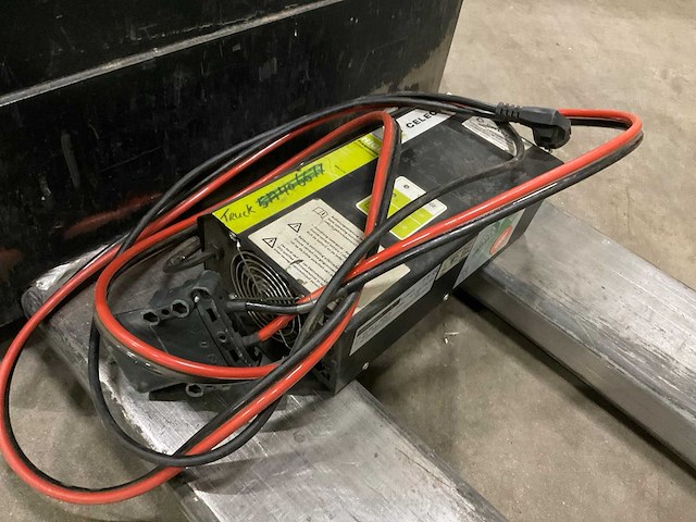 2011 crown wt3040 elektrische palletwagen - afbeelding 2 van  19