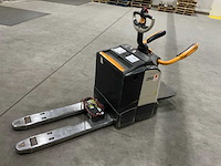 2011 crown wt3040 elektrische palletwagen - afbeelding 13 van  19