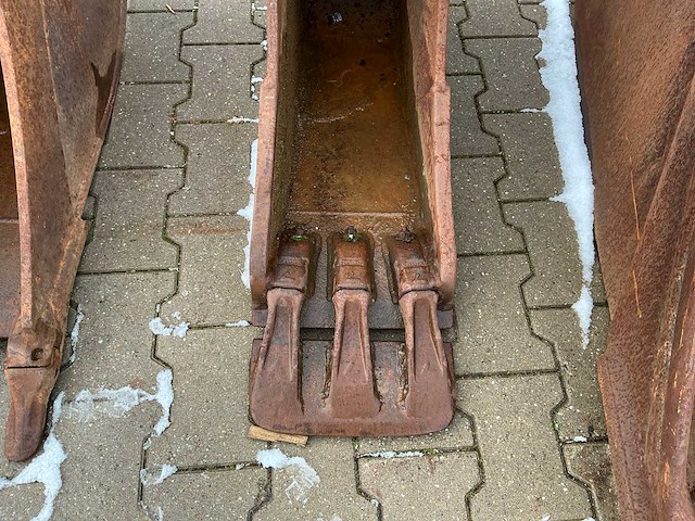 2011 cseri / yanmar graafbak - afbeelding 4 van  5