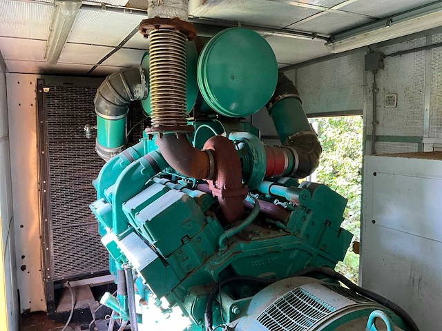 2011 cummins noodstroomaggregaat 1000 kva in container - afbeelding 11 van  15
