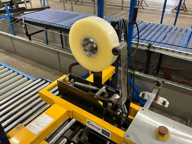 2011 cyklop ct 103-sd dozensluitmachine met rollenbaan - afbeelding 14 van  14