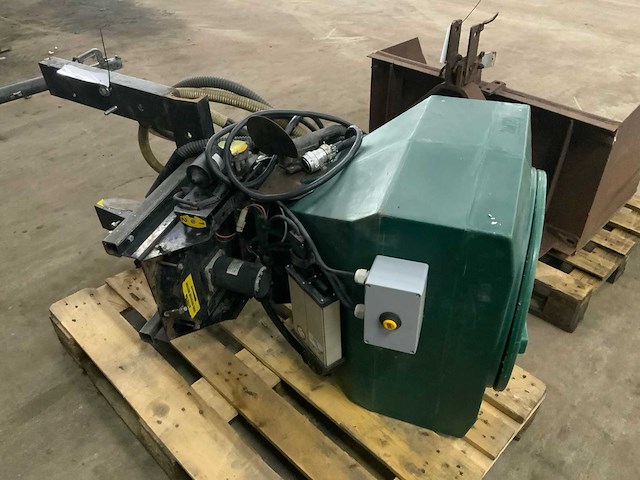 2011 delimbe 5621 isobus strooier - afbeelding 1 van  7