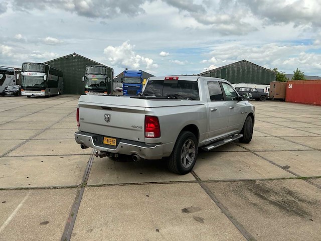 2011 dodge ram 1500 hemi 5.7 v8 4x4 qc 6'4 bedrijfswagen - afbeelding 31 van  35