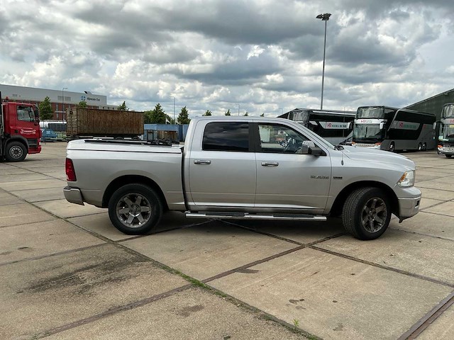2011 dodge ram 1500 hemi 5.7 v8 4x4 qc 6'4 bedrijfswagen - afbeelding 32 van  35