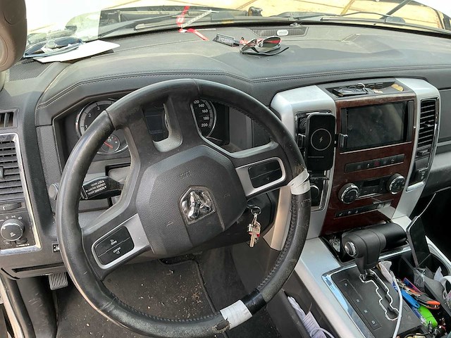2011 dodge ram 1500 hemi 5.7 v8 4x4 qc 6'4 bedrijfswagen - afbeelding 25 van  35