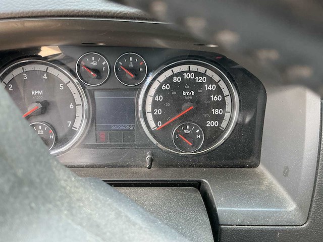 2011 dodge ram 1500 hemi 5.7 v8 4x4 qc 6'4 bedrijfswagen - afbeelding 26 van  35