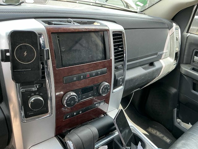 2011 dodge ram 1500 hemi 5.7 v8 4x4 qc 6'4 bedrijfswagen - afbeelding 27 van  35