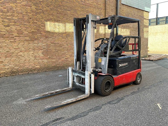 2011 doosan b30x-5 vorkheftruck - afbeelding 1 van  12