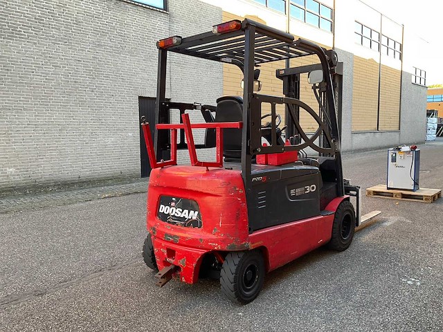 2011 doosan b30x-5 vorkheftruck - afbeelding 5 van  11