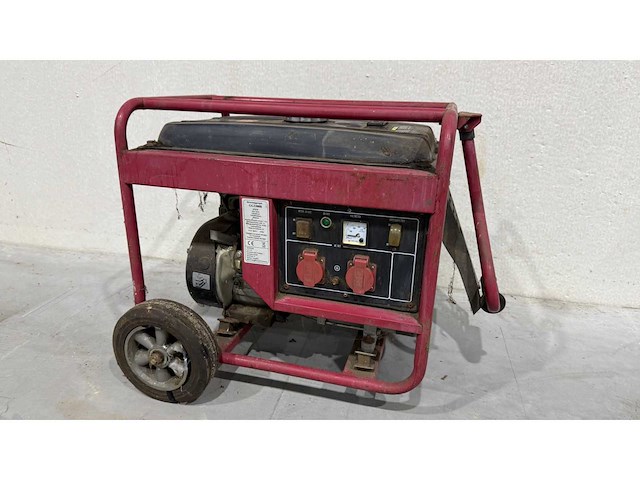 2011 eatc gg3300b. stroom aggregaat - afbeelding 1 van  6