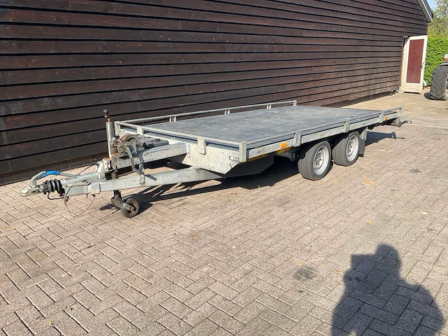 2011 eduard p4 machinetransporter aanhangwagen - afbeelding 1 van  10