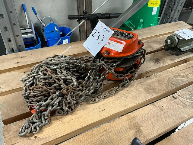 2011 elephant super 100 kettingtakel - afbeelding 1 van  3