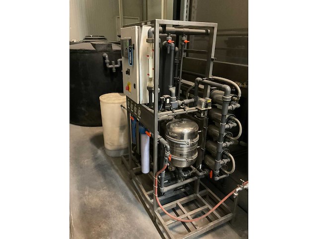 2011 emotech 5-zone doorloop- voorbehandelingsinstallatie - afbeelding 21 van  35