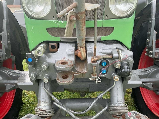 2011 fendt 712 vario vierwielaangedreven landbouwtractor - afbeelding 2 van  43