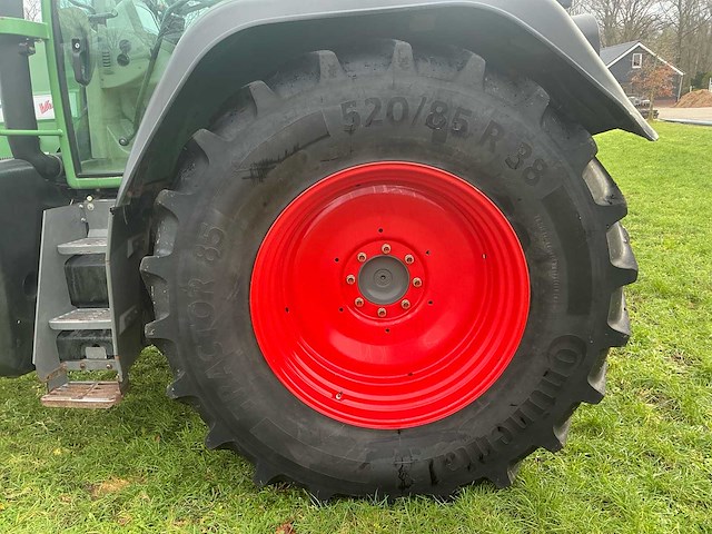 2011 fendt 712 vario vierwielaangedreven landbouwtractor - afbeelding 6 van  43