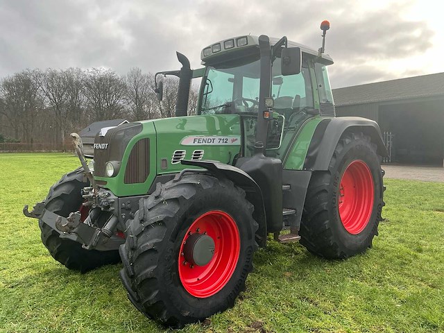 2011 fendt 712 vario vierwielaangedreven landbouwtractor - afbeelding 1 van  43