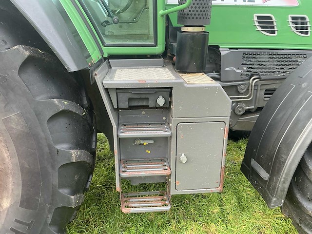 2011 fendt 712 vario vierwielaangedreven landbouwtractor - afbeelding 17 van  43