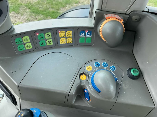 2011 fendt 818 vario tms vierwielaangedreven landbouwtractor - afbeelding 32 van  37
