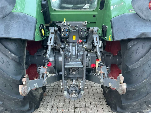 2011 fendt 818 vario tms vierwielaangedreven landbouwtractor - afbeelding 32 van  38