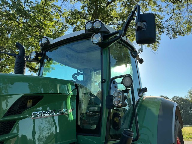 2011 fendt 822 vierwielaangedreven landbouwtractor - afbeelding 14 van  36