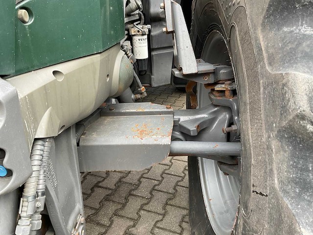 2011 fendt 826 vario vierwielaangedreven landbouwtractor - afbeelding 12 van  54