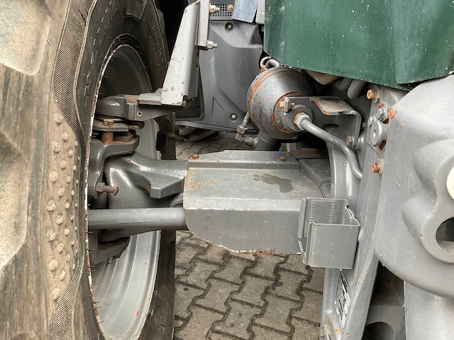 2011 fendt 826 vario vierwielaangedreven landbouwtractor - afbeelding 17 van  54
