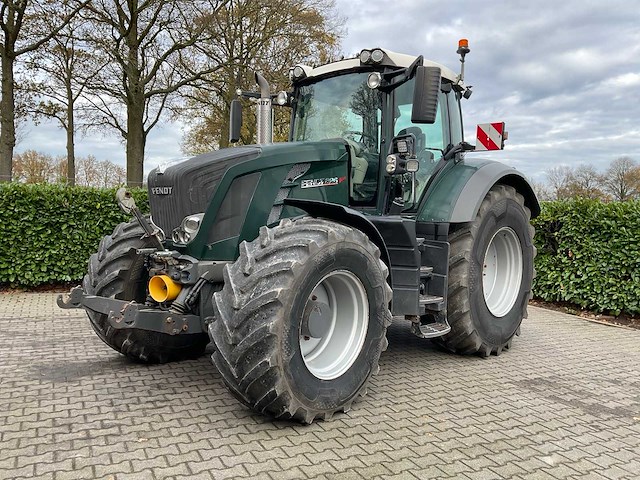 2011 fendt 826 vario vierwielaangedreven landbouwtractor - afbeelding 1 van  54
