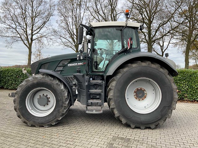 2011 fendt 826 vario vierwielaangedreven landbouwtractor - afbeelding 2 van  54