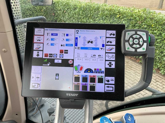 2011 fendt 826 vario vierwielaangedreven landbouwtractor - afbeelding 41 van  54