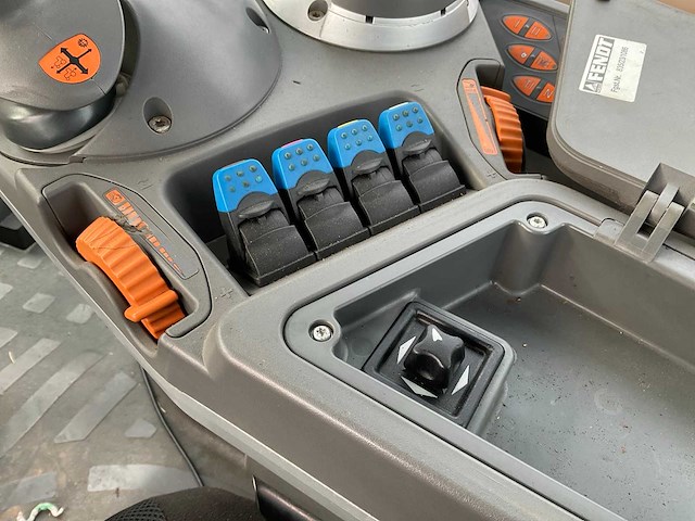 2011 fendt 826 vario vierwielaangedreven landbouwtractor - afbeelding 43 van  54