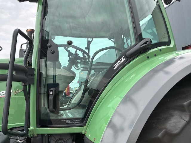 2011 fendt 833 vario vierwielaangedreven landbouwtractor - afbeelding 7 van  21