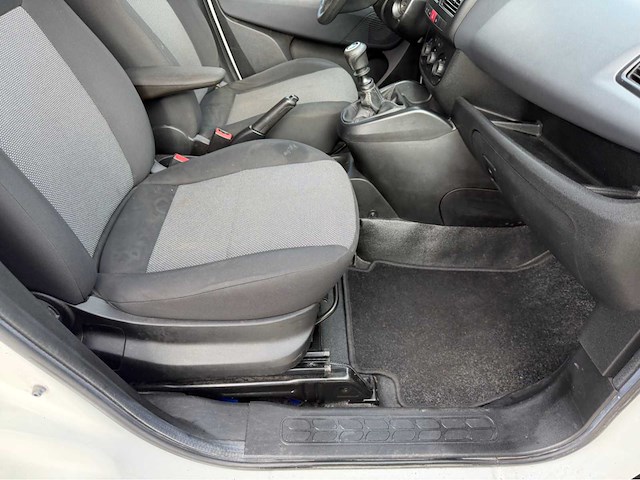2011 fiat cng doblò cargo bedrijfswagen - afbeelding 11 van  33