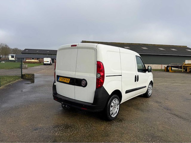 2011 fiat cng doblò cargo bedrijfswagen - afbeelding 30 van  33