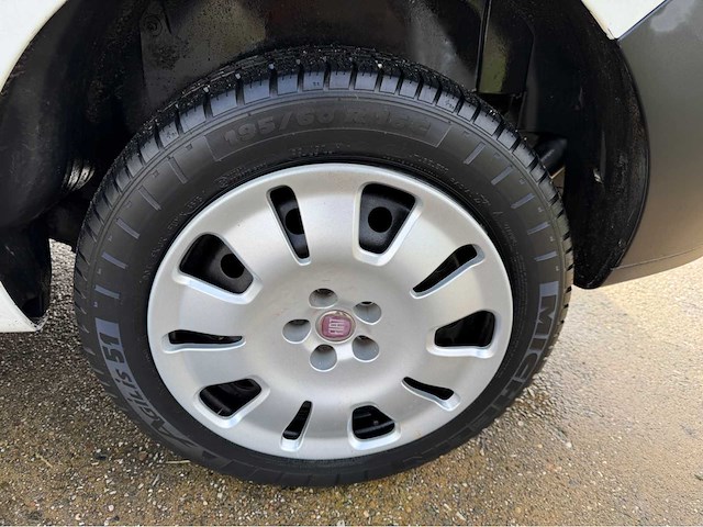 2011 fiat doblò cargo bedrijfswagen - afbeelding 26 van  35