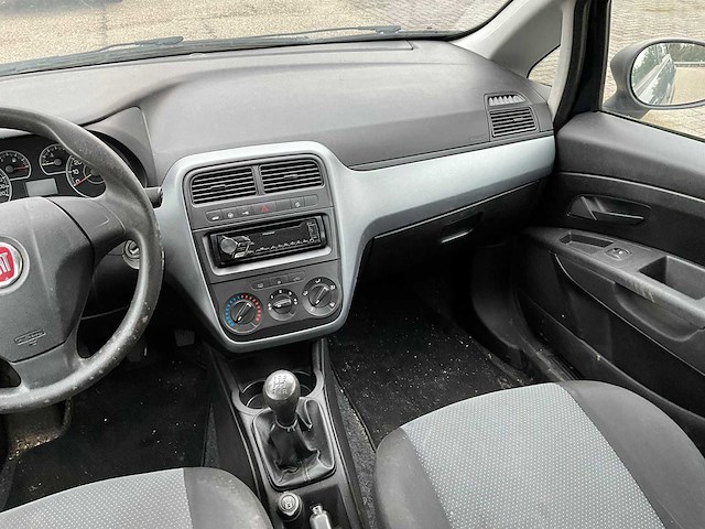 2011 fiat grande punto personenauto 82-pgx-3 - afbeelding 10 van  27