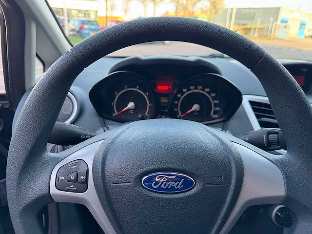 2011 ford fiesta 1.25 cool limited 76-stv-3 - afbeelding 12 van  23