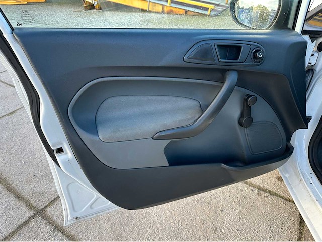 2011 ford fiesta personenauto - afbeelding 10 van  35